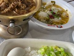 老坛酸菜鱼饭-南城香·饭香串香馄饨香(富丰桥店)