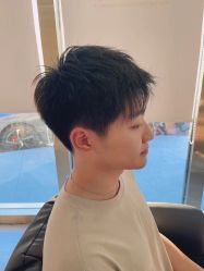 -一東造型烫发染发