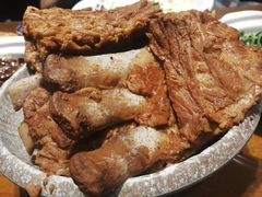 特色大铁锅烀腔骨-95号酱骨·一块豆腐(展春园西路店)