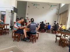 -容里煲仔饭(利丰北路店)