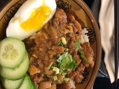 温泉蛋卤肉饭-Let's Taipei 非常烘焙(太古里店)