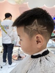 -星咔萌StarCamo儿童剪发(芳圆里IDMALL品牌形象店)