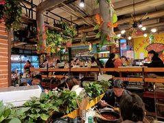 大堂-钢管厂歆瑞源油卤串串香(春熙路太古里店)