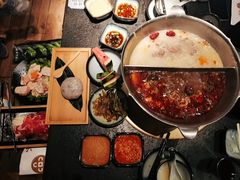 -湊湊火锅·茶憩(新中关购物中心店)