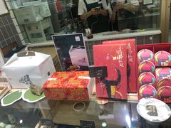 -阮大兴糕团(杭州西湖银泰百货店)