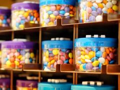 -m豆巧克力世界(上海世茂广场店)