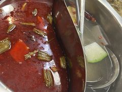 招牌酸辣锅底-顺水湾·牛肉牛杂火锅(驾鹤店)