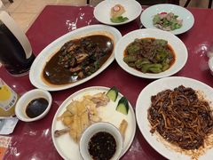 -侬佳蒸菜馆(听潮店)