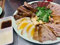 卤狮头鹅七拼-潮界(LU·ONE凯德晶萃广场店)