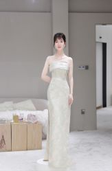 点击看大图 -Renee芮亦婚纱