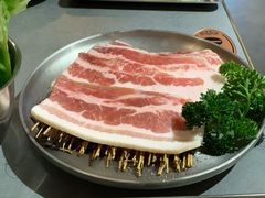 厚切黑猪五花-围炉肉舍•炭烤活鳗•丹东海鲜烤肉(步行街店)