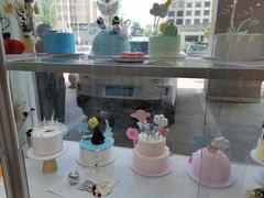 -焙丽拾光(麦凯乐直营店)