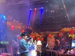 -喜鹊音乐酒馆(西街店)