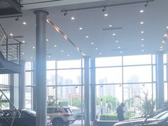 -天津波士信达奔驰4S店(卫津南路店)