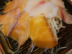 -鑫海汇海鲜烤肉火锅自助(七彩城店)