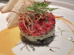 牛肉塔塔配牛油果黑橄榄酱-Solo(衡山路店)