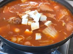 部队火锅-HONGA HONGA雄家(曹路店)