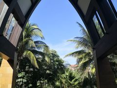 -三亚湾海居铂尔曼度假酒店