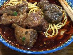 极品牛肉面-蒋六十八梯眼镜面(狮子坪店)