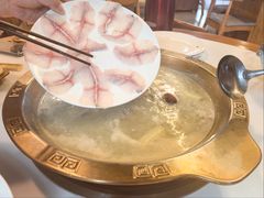 -颜氏双江清水鱼一养身火锅(磁器口店)