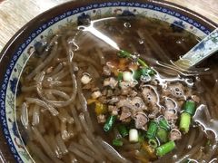 -无名氏宵夜小摊(祝家三姐妹馄饨店)