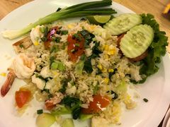 -J Daeng Seafood