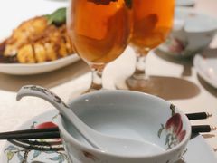 白桃乌龙果茶-维园悦谱·海派家常菜(乌鲁木齐南路店)
