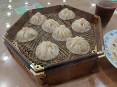 牛肉灌汤包-西安贾三灌汤包·回坊小吃·清真炒菜(北院门总店)