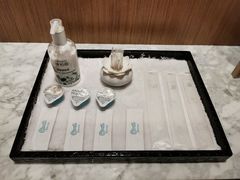 -东方红海鲜百汇(国际大厦店)