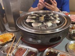 -围炉肉舍•炭烤活鳗•丹东海鲜烤肉(步行街店)