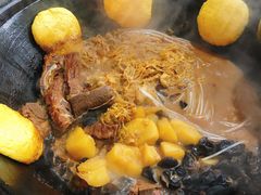 大骨头炖酸菜锅-炮爷东北铁锅炖(棠安路店)