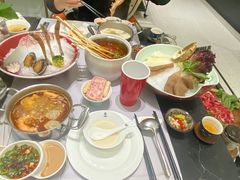 -红鼎豆捞·非遗鲍皇汤火锅(宝丰路店)