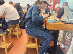 -刘记羊汤·烧饼夹肘子