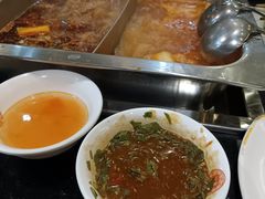 -百年川椒重庆老火锅(光谷店)