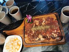 -热火朝天鲜切牛肉火锅(南强街巷店)