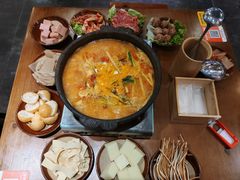 -黔有有贵州酸汤夺夺粉火锅(五味十字店)