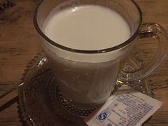 热牛奶-Helens海伦司小酒馆(津湾广场店)