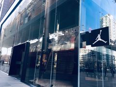 -Air Jordan(世贸天阶店)