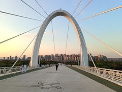 -南京眼步行桥