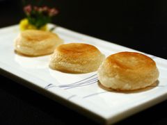 14，榴莲焗软饼：卖相不俗，软饼是挺软的，不过几乎感受不到榴莲独有的香，作为榴莲控的我表示小失望。-广州文华东方酒店·江-由辉师傅主理