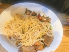 -牛八宝桂林米粉(八里庄店)