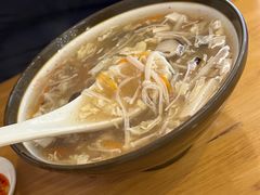 酸辣汤-小姜锅贴(凤凰街店)
