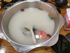 营养鱼骨锅-丽江人家斑鱼火锅(保健路店)