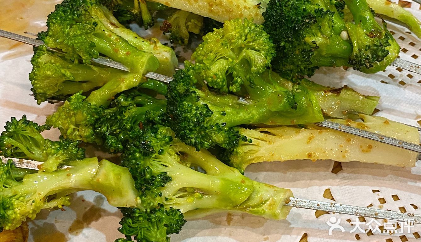 青岛｜烤鲽鱼头别太香了[吐]⁉️