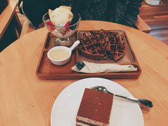 -猫的天空之城概念书店(杭州南宋御街店)