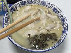 -明呈黄鱼面馆(斜土路店)