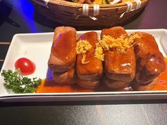 -粉墨特色菜·烧烤音乐酒馆