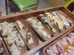 -菌小白·野生菌火锅(时尚天河店)