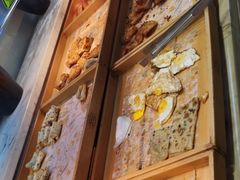 -金滏山烤肉·海鲜·火锅自助餐厅(襄阳万达店)