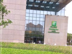 -上海虹桥西郊假日酒店